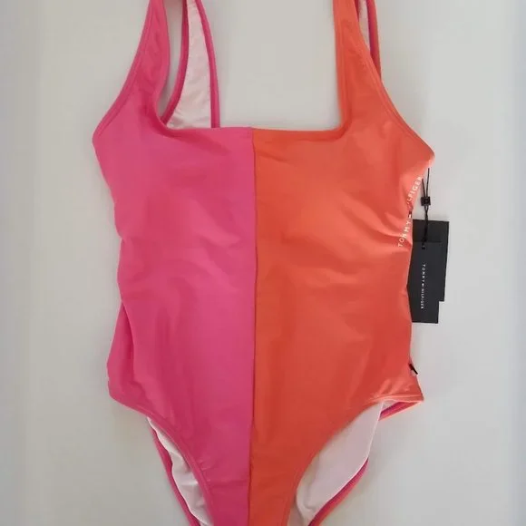 Tommy HilfigerColorblock One-Piece Swimsuit Dahlia Orange Pink